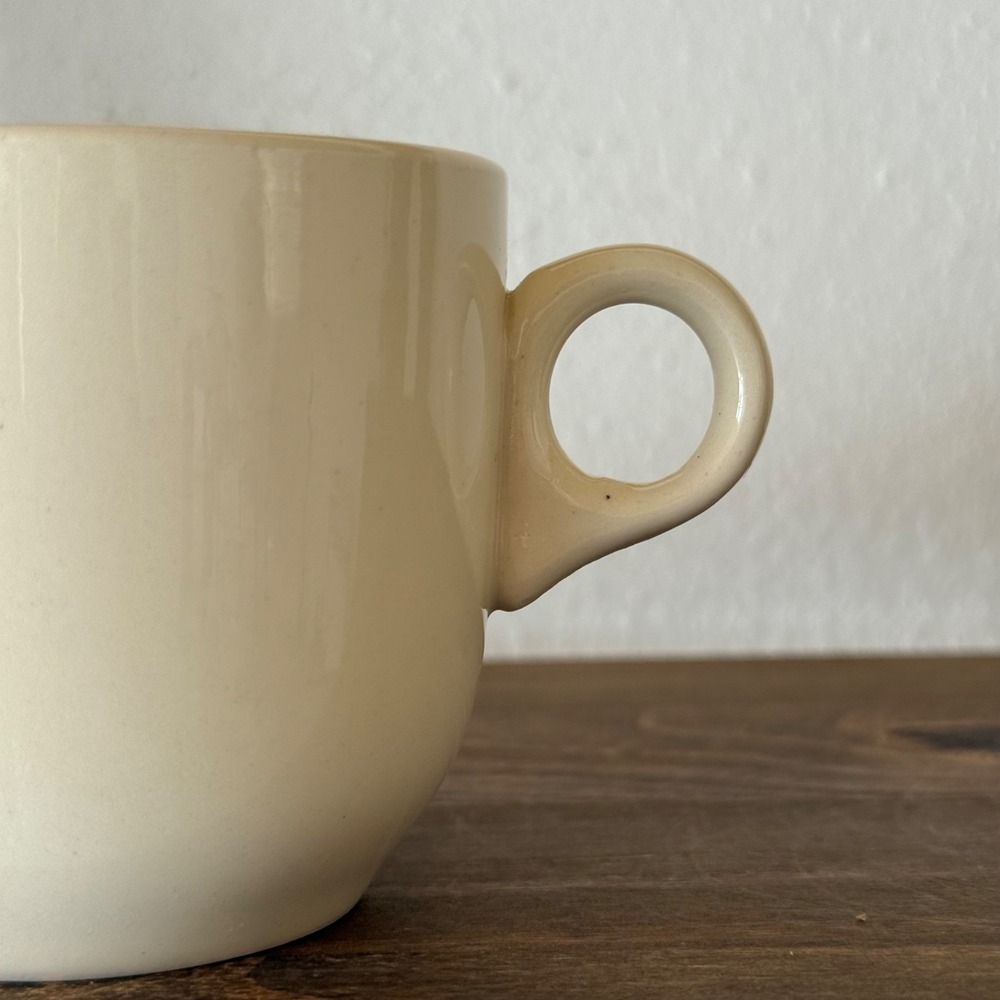 Vintage Scio Ironstone Coffee Mug USA Cream Ivory‎ Art Deco Loop Handle Cup